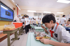 <b>中小学食堂办理难题的处理方案</b>